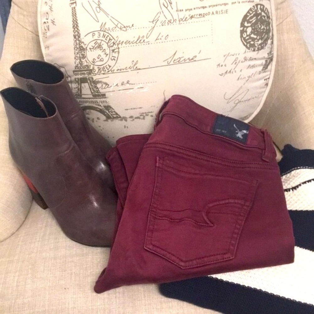 ✨ Moving sale 🚗- American Eagle Hi-Rise Skinny Jeans, Size 2